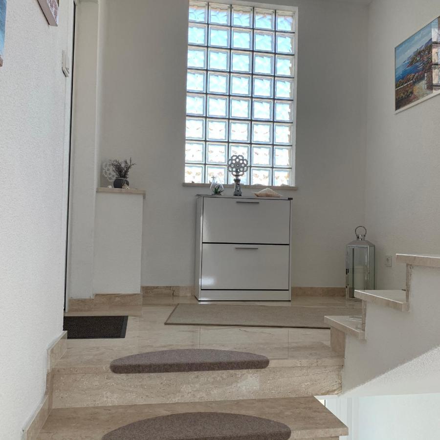 Apartments Mirela Vodice Eksteriør bilde
